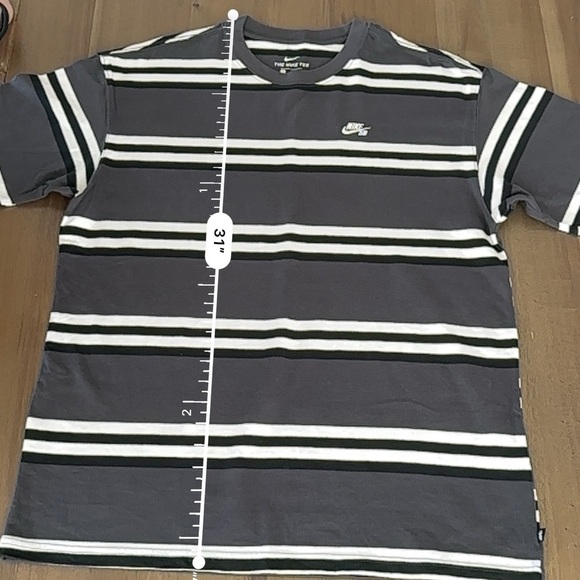 Men’s Nike SB loose fit shirt size medium - Picture 7 of 9